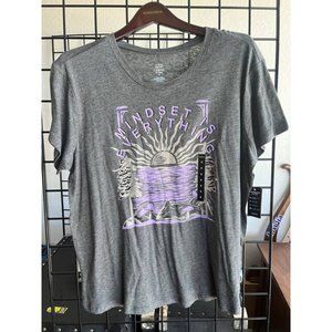 Men T Shirt One Size Gray Short Sleeve Pullover Crew Neck